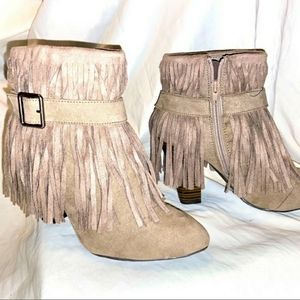 Daytrip Fringe Boots-sold fb